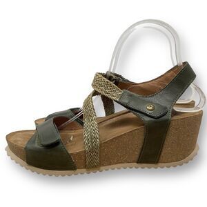 Wanda Panda Enia Elefante Green Leather Platform Sandals Womens Sz 40 US 9.5